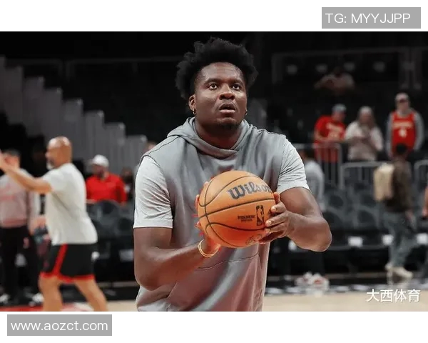 克林特卡佩拉:从天赋新星到NBA篮板王的成长之路 克林特卡佩拉:从天赋新星到NBA篮板王的成长之路