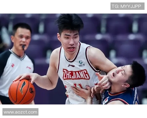 余嘉豪的成长之路与未来展望:从青涩少年到篮球新星的蜕变与追求 余嘉豪的成长之路与未来展望:从青涩少年到篮球新星的蜕变与追求