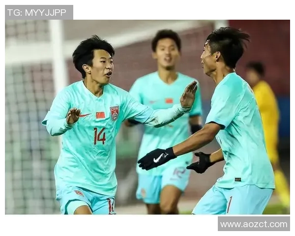 大秦之水与杭州绿城的精彩对决展现足球魅力与团队精神