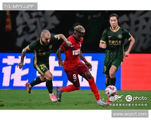 梅州客家迎战浙江绿城力争主场胜利展现球队实力与斗志