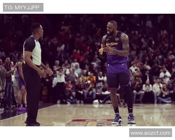 湖人对火箭精彩对决回顾NBA录像全程回放与分析