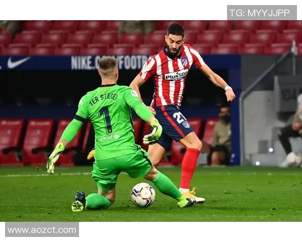 潜水艇逆袭皇马展现惊人实力引发西甲赛场热议 潜水艇逆袭皇马展现惊人实力引发西甲赛场热议