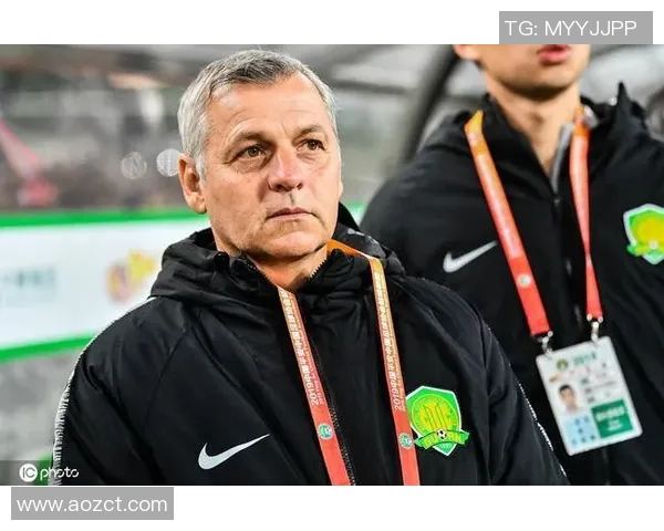 成都网球队边路渗透战术解析与实战应用探讨MBA