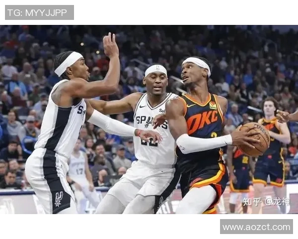 2016年NBA季后赛马刺与雷霆的激烈对决与精彩瞬间回顾 2016年NBA季后赛马刺与雷霆的激烈对决与精彩瞬间回顾