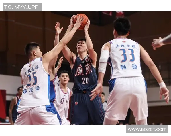 任骏飞领衔球队奋勇拼搏展现篮球风采助力球队追逐冠军梦想