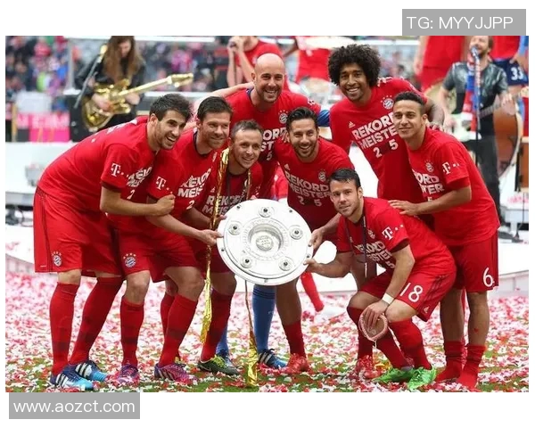 汉堡与拜仁激情对决友谊赛精彩回顾与战术分析