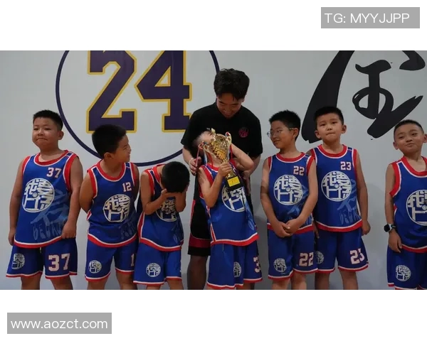 探索malon篮球明星的成长之路与辉煌成就背后的故事与启示